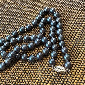 Classic Black Pearl Bead Necklace - Elegant Women’s Jewelry
